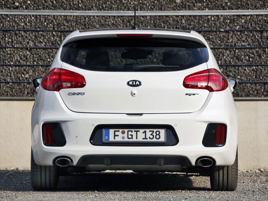  Kia cee&rsquo;d GT 2013 года  (UK) (фото 15 из 18)